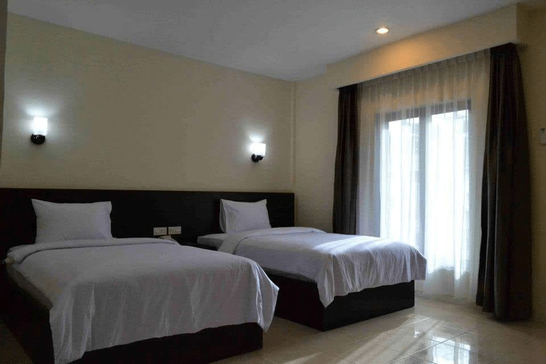 Bedroom 2, Grand Palm Hotel, Pematangsiantar