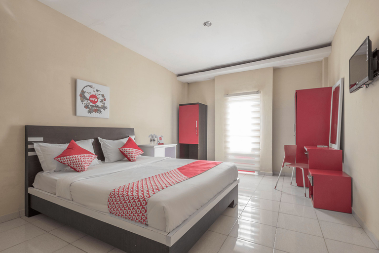 Bedroom 1, OYO 1075 Rumah Indah Losari Inn, Makassar