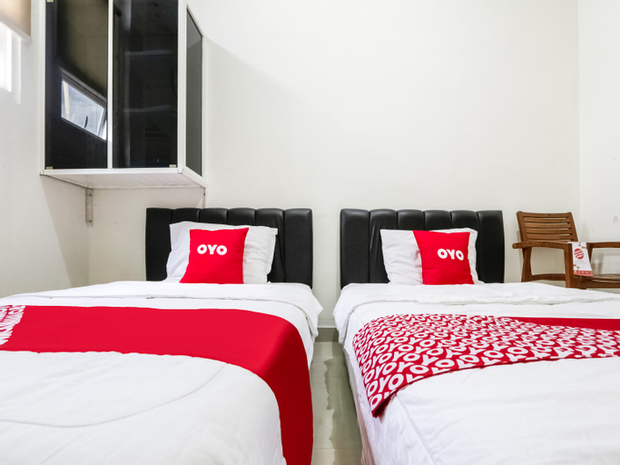 Bedroom 5, OYO 3838 Tamansari Guest House, Solo