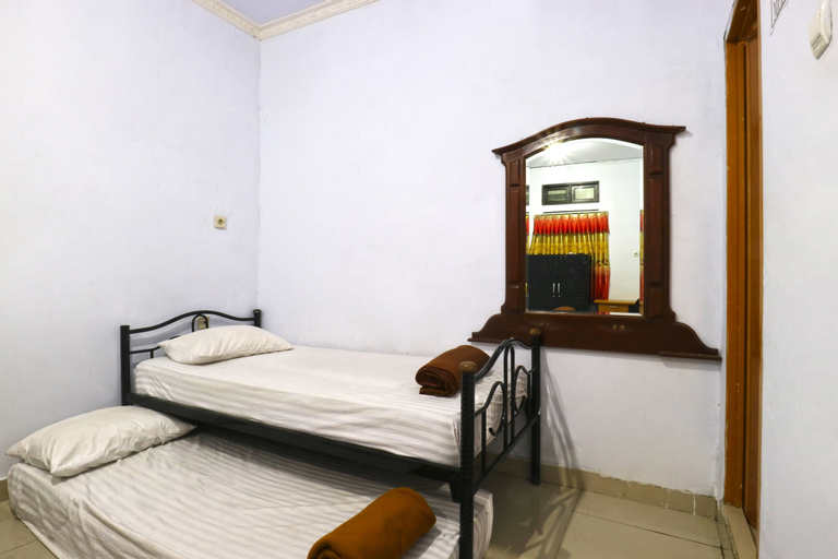 Merica Place Kost & Penginapan Syariah, South Tangerang