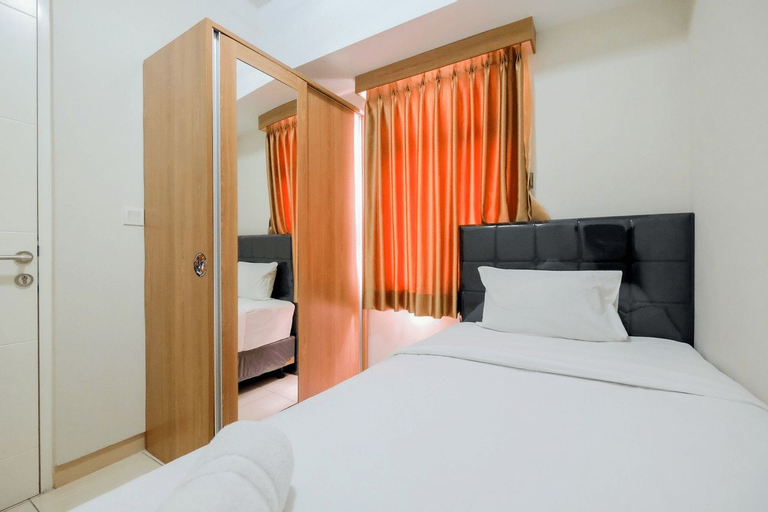 Bedroom 2, Homey and Comfortable 2BR Springlake Summarecon Apartment By Travelio, Bekasi