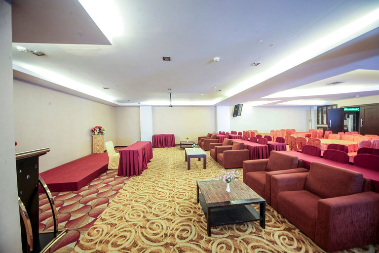 New Hollywood Hotel Pekanbaru, Pekanbaru