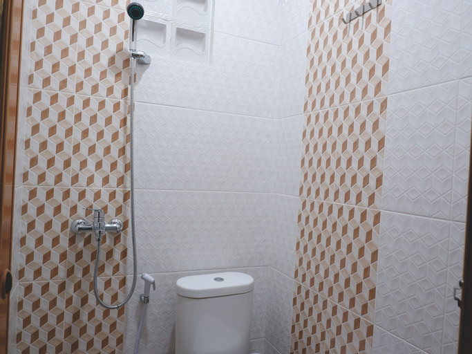 Bathroom 7