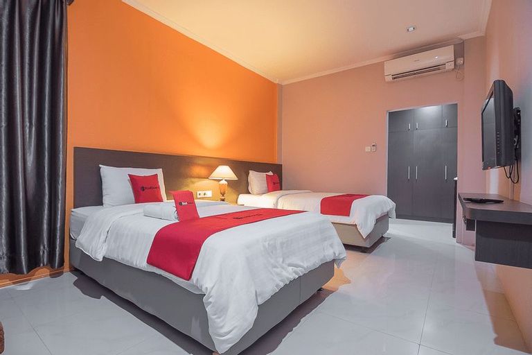 RedDoorz Plus @ Tanjung Pandan Belitung 2, Belitung