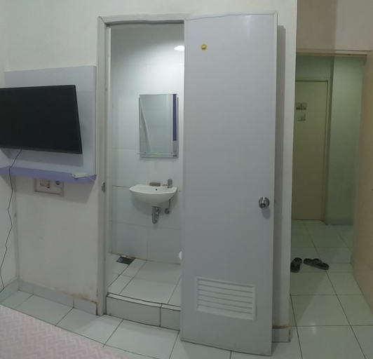 Bathroom 5, Barata AR1, Tangerang