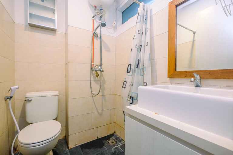Bedroom 2, Modern Furnished @ 1BR Margonda Residence 1 Apartment By Travelio, Depok