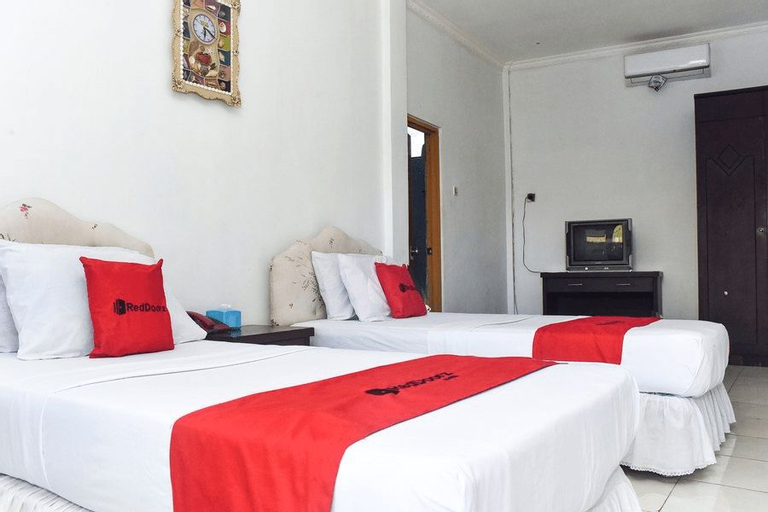 RedDoorz Plus @ Tirta Kencana Hotel, Ambon