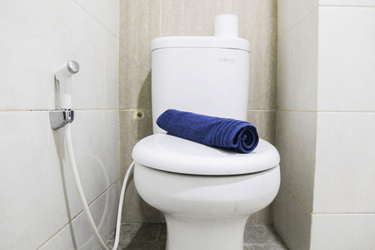 Bathroom 5, Nice Furnished Studio Apartment @ Grand Dhika City By Travelio, Bekasi