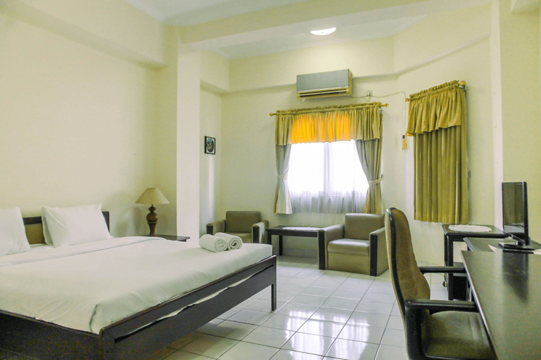 Bedroom 2, Comfy Studio at Menara Kondominium Kelapa Gading Apartment By Travelio, North Jakarta