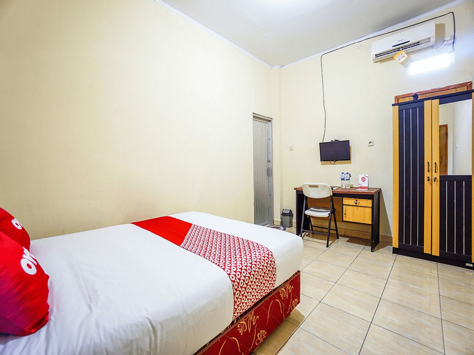 OYO 1720 A2b Residence, Manado