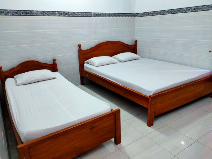 Bedroom 2, Hotel Keluarga Mekar Jaya Syariah Near UNS Solo, Karanganyar