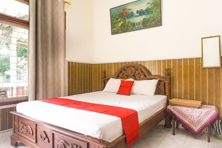 Bedroom 1, RedDoorz @ Taliwang Sumbawa Barat, Sumbawa Barat