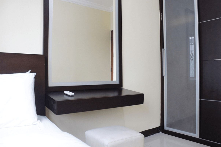Bedroom 3, Deluxe & Cozy 4BR Galeri Ciumbuleuit Apartment By Travelio, Bandung