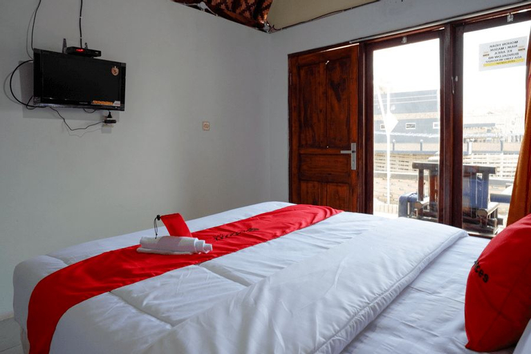 Bedroom 2, RedDoorz @ Kampoeng Etnik Kebumen 2, Kebumen