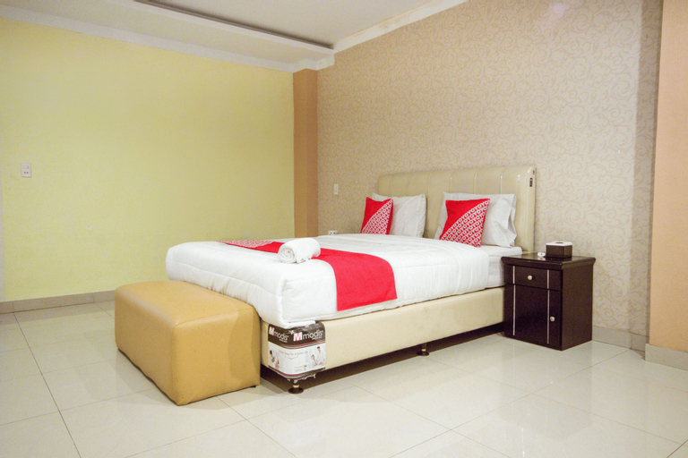OYO 3023 Yellow Residence, Medan