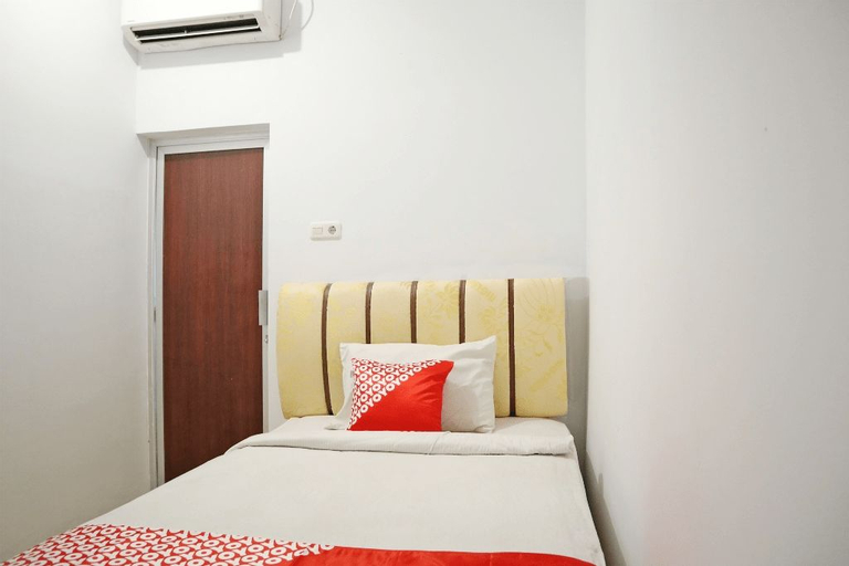 Bedroom 3, OYO 1673 M Authentic Kost Man, Padang