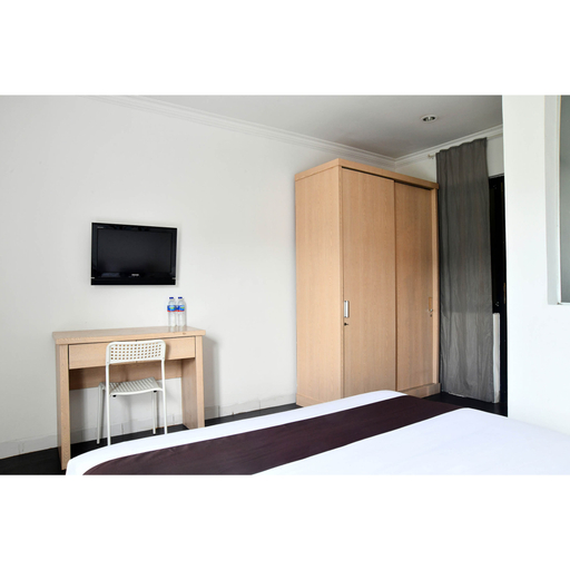 Bedroom 12