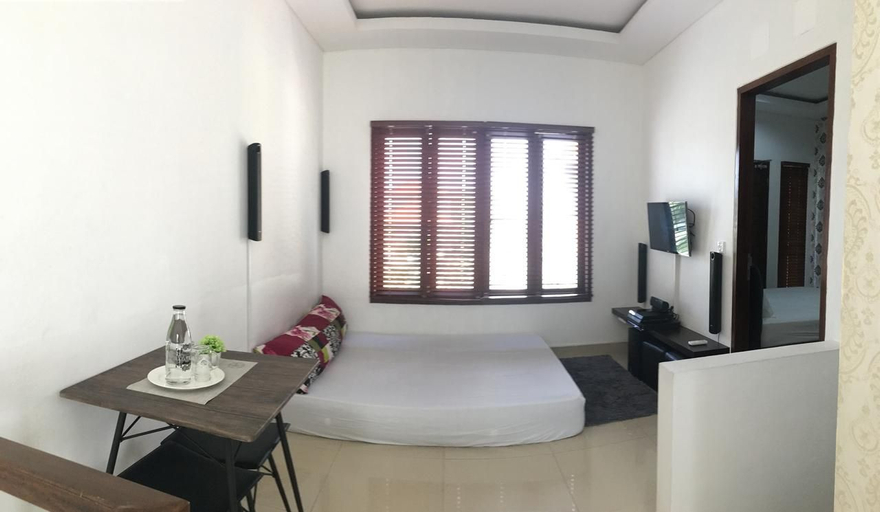Dining Room, Barito V House, Denpasar
