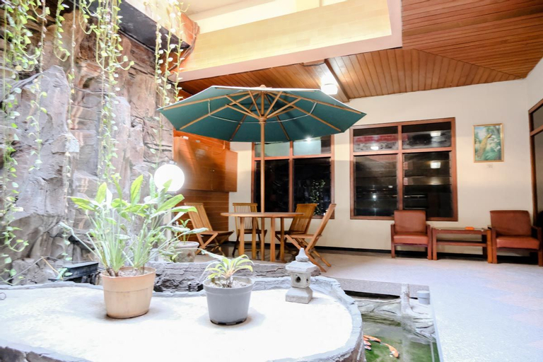 SPOT ON 1761 Hotel Dirgahayu, Ponorogo