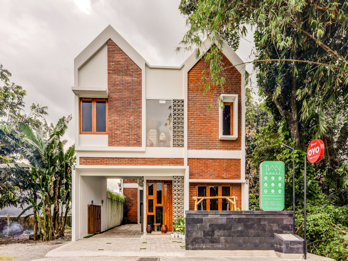 Twin House Jogja, Sleman