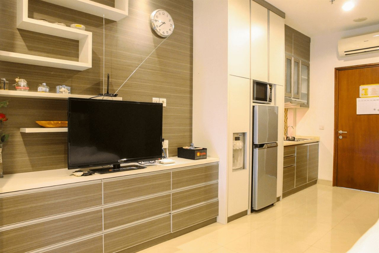 Others 5, Deluxe and Modern Studio M Gold Tower Apartment By Travelio, Bekasi