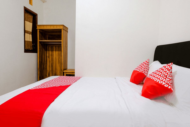 OYO 2986 D&A Guesthouse Syariah And Rent Car, Malang