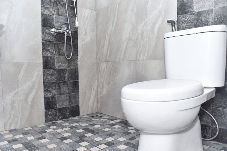Bathroom 10