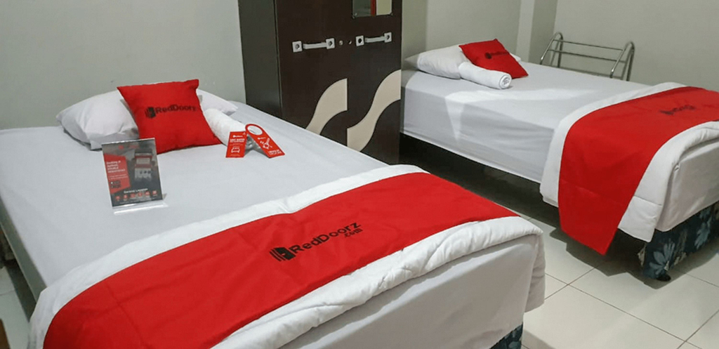 Bedroom 4, RedDoorz @ Hotel Yaki Mamuju, Mamuju