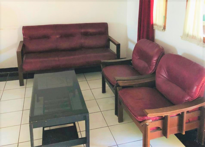 Public Area 8