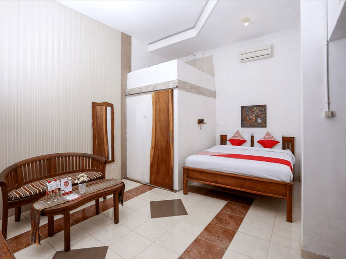 Bedroom, OYO 1368 Omah Joglo Krawitan, Sleman