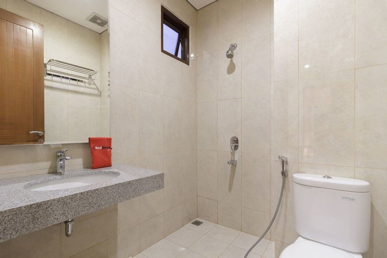 Bedroom 4, RedDoorz Plus @ CBD Bintaro, South Tangerang
