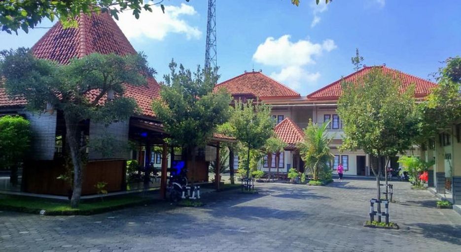 Grand Cepu Hotel, Blora