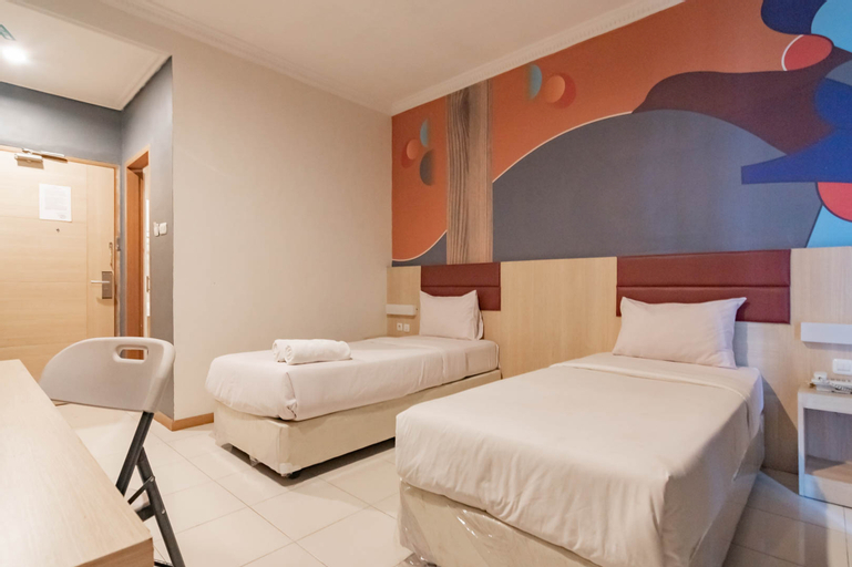 Bedroom 4, RedDoorz @ Hotel Arimbi Dewi Sartika Baru, Bandung