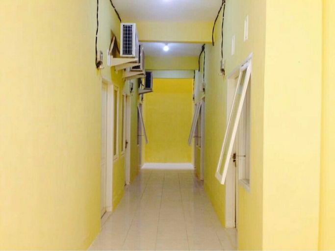 KoolKost Syariah near Universitas Hasanuddin Makassar (Minimum Stay 6 Nights), Maros
