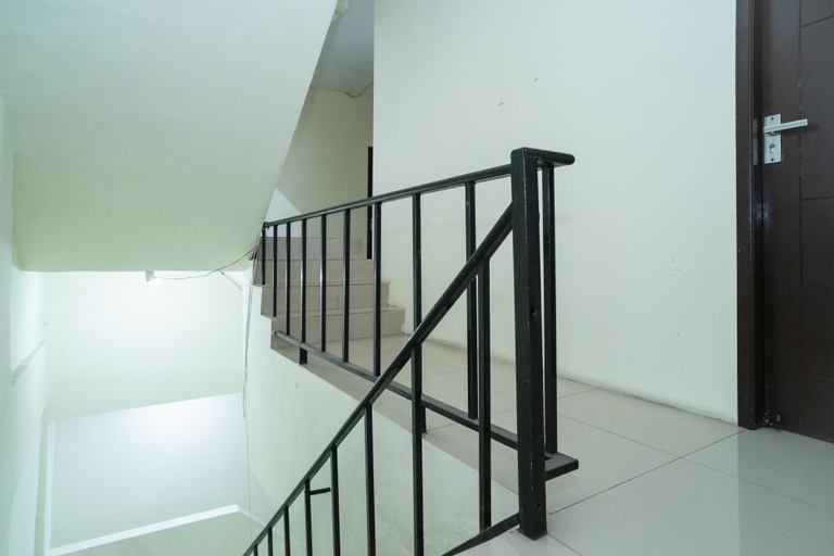 KoolKost Syariah near Plaza Atrium Senen (Minimum Stay 6 Nights) (temporarily closed), Central Jakarta