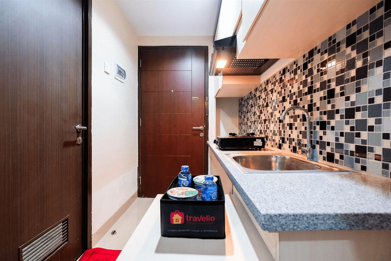 Others 2, Cozy Studio Room Grand Dhika Apartment By Travelio, Bekasi