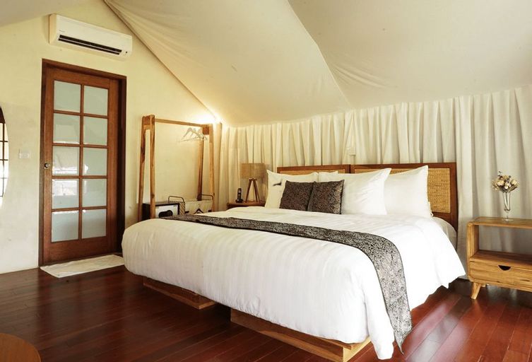 Oak Tree Glamping Resort, Malang
