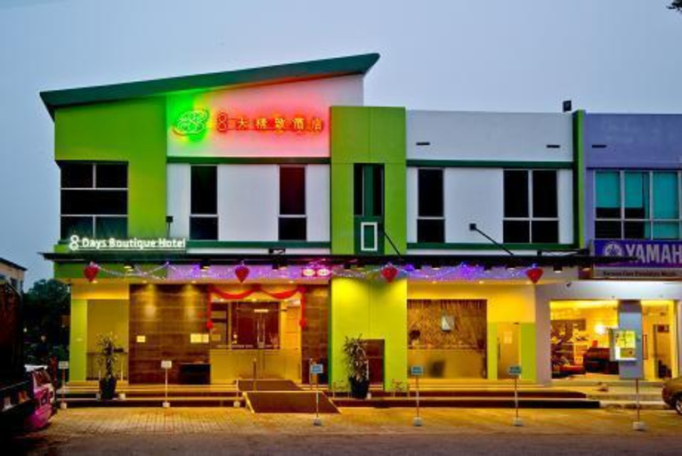 8 Days Boutique Hotel Impian Emas, Johor Bahru