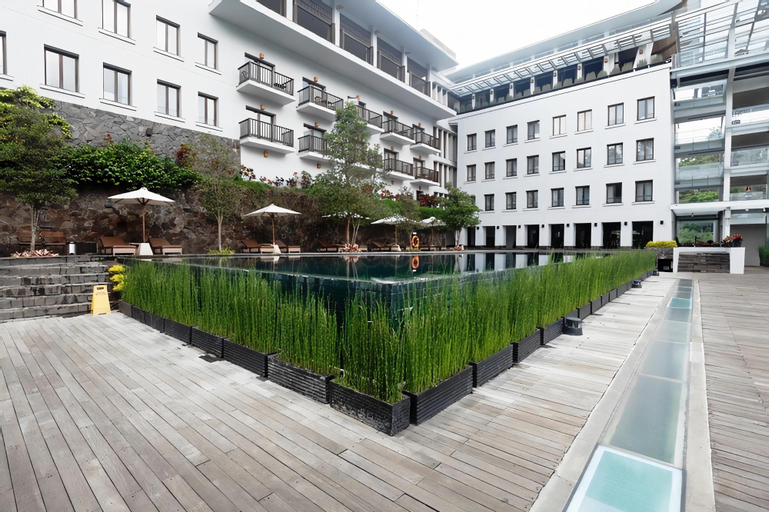 Exterior & Views 2, Padma Hotel Bandung, Bandung