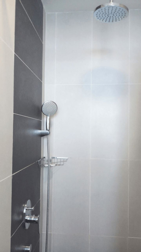 Bathroom 7