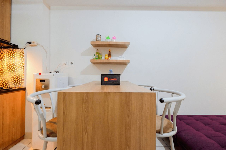 Bedroom 4, Homey and Comfortable 2BR Springlake Summarecon Apartment By Travelio, Bekasi