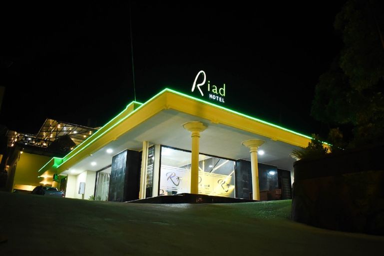 Riad Hotel, Agam