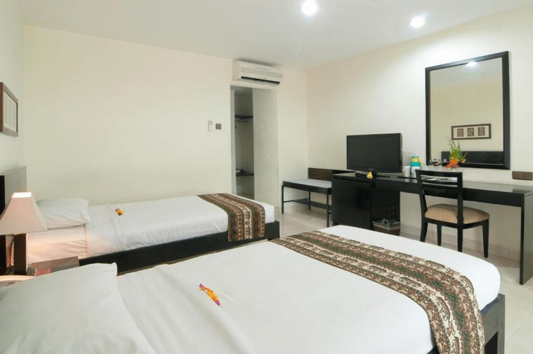 Bedroom 3, Legong Keraton Beach Hotel, Badung