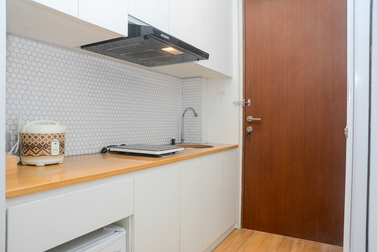 Others 3, Best Studio Room with Wall Bed Tifolia Apartment By Travelio, Jakarta Timur