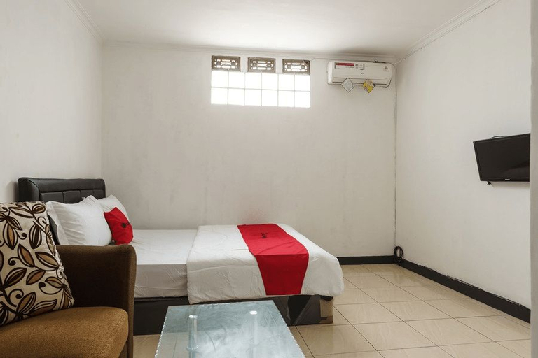 Public Area 2, RedDoorz @ Cibogo Puncak Bogor 2, Bogor