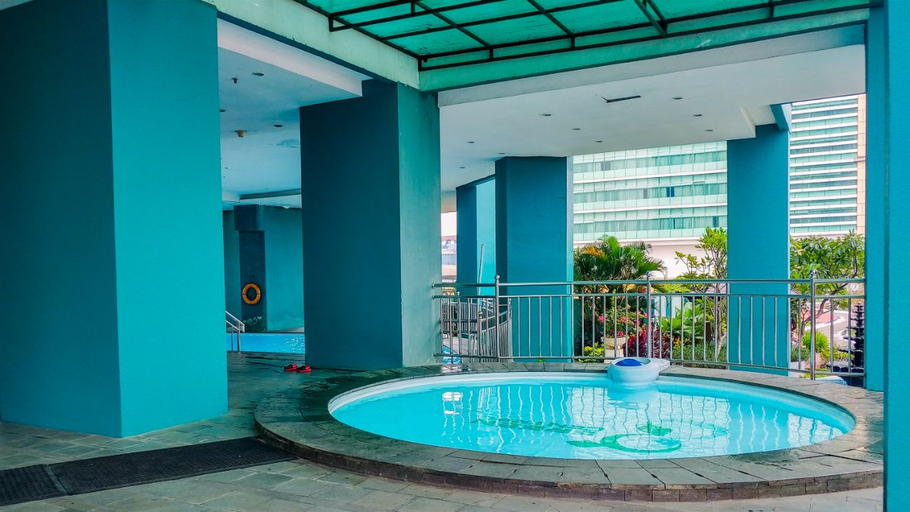Sport & Beauty, Comfortable 2BR Green Central City Apartment By Travelio, West Jakarta
