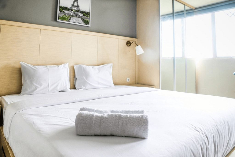 Bedroom 2, Modern and Cozy Studio Room at Oasis Apartment By Travelio, Cikarang