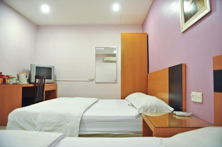 Bedroom 5, Hotel Centum, Klang