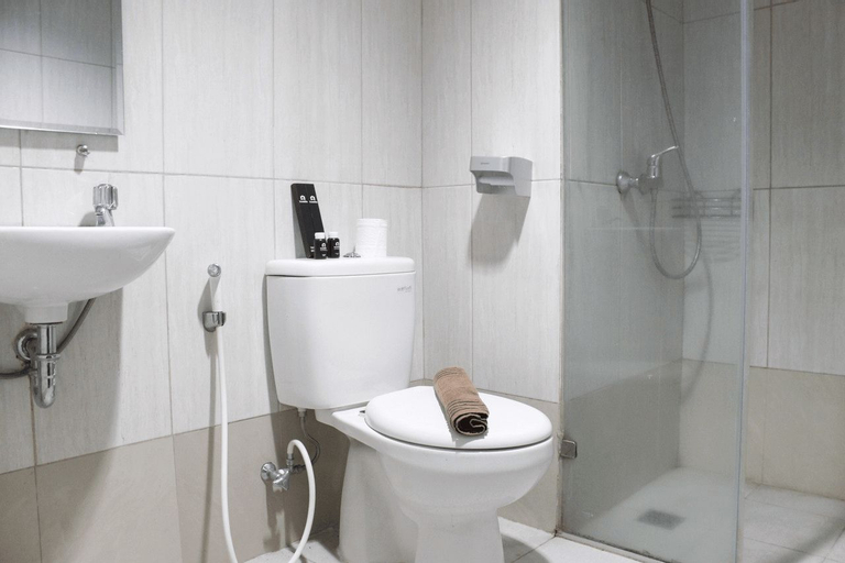 Prime & Comfy Studio @ Tamansari La Grande Apartment By Travelio, Bandung