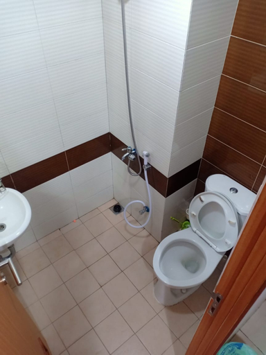 Bathroom 5, Luxury Margonda Residence 3 Depok, Depok
